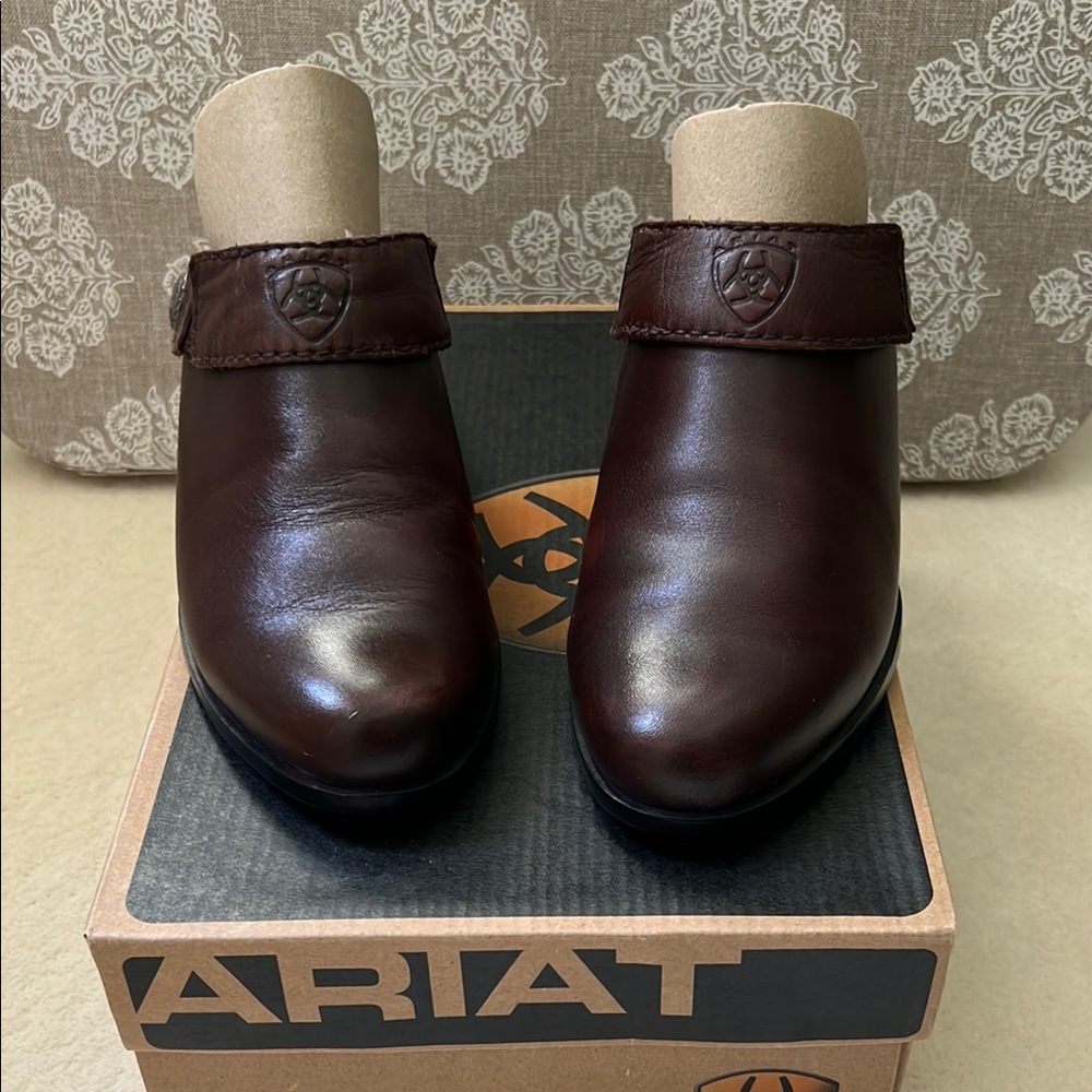 Ariat Women’s Burgundy Leather Clogs